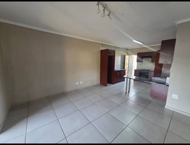 3 BEDROOM TOWNHOUSE TO LET IN KAALPLAATS